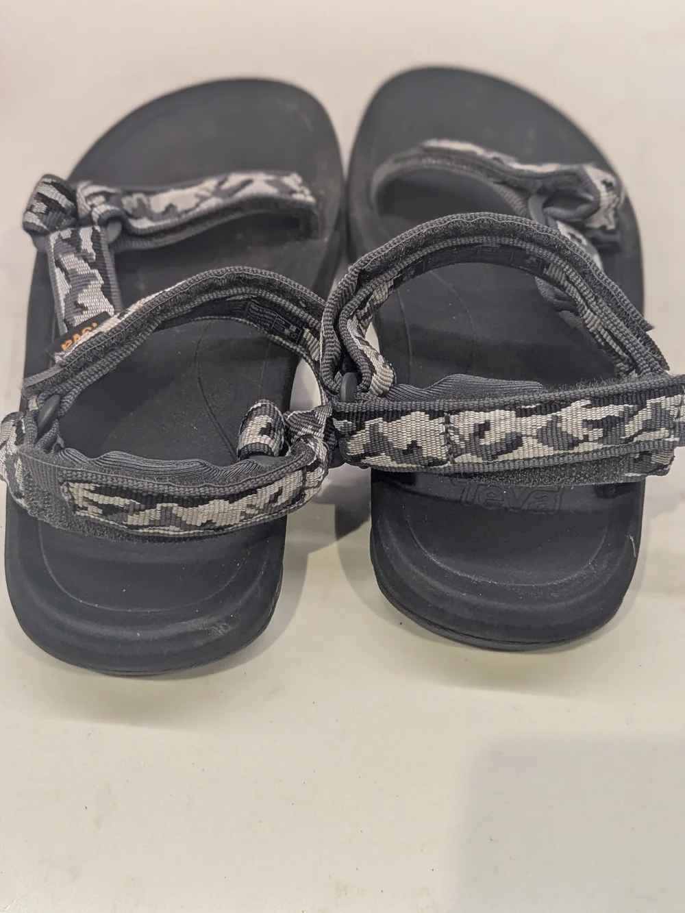Teva Girls Black & Gray Patterned Strap Sandals